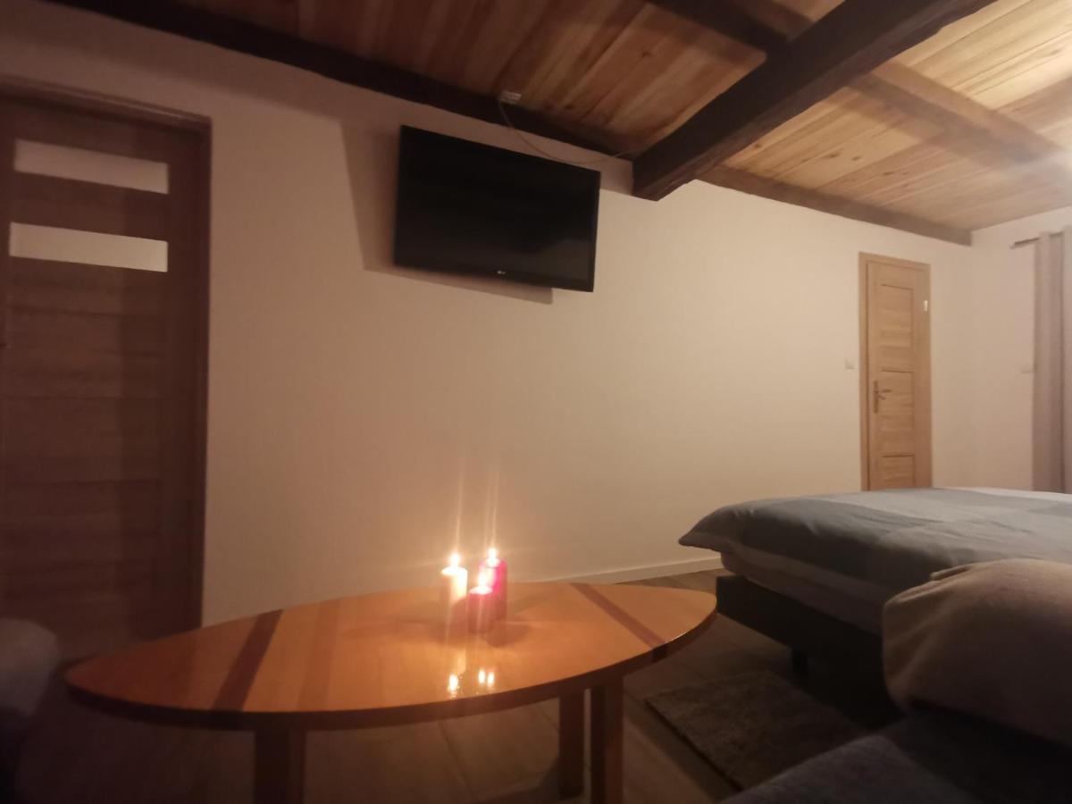 Appartement Agrochalupki à Korczowa Extérieur photo