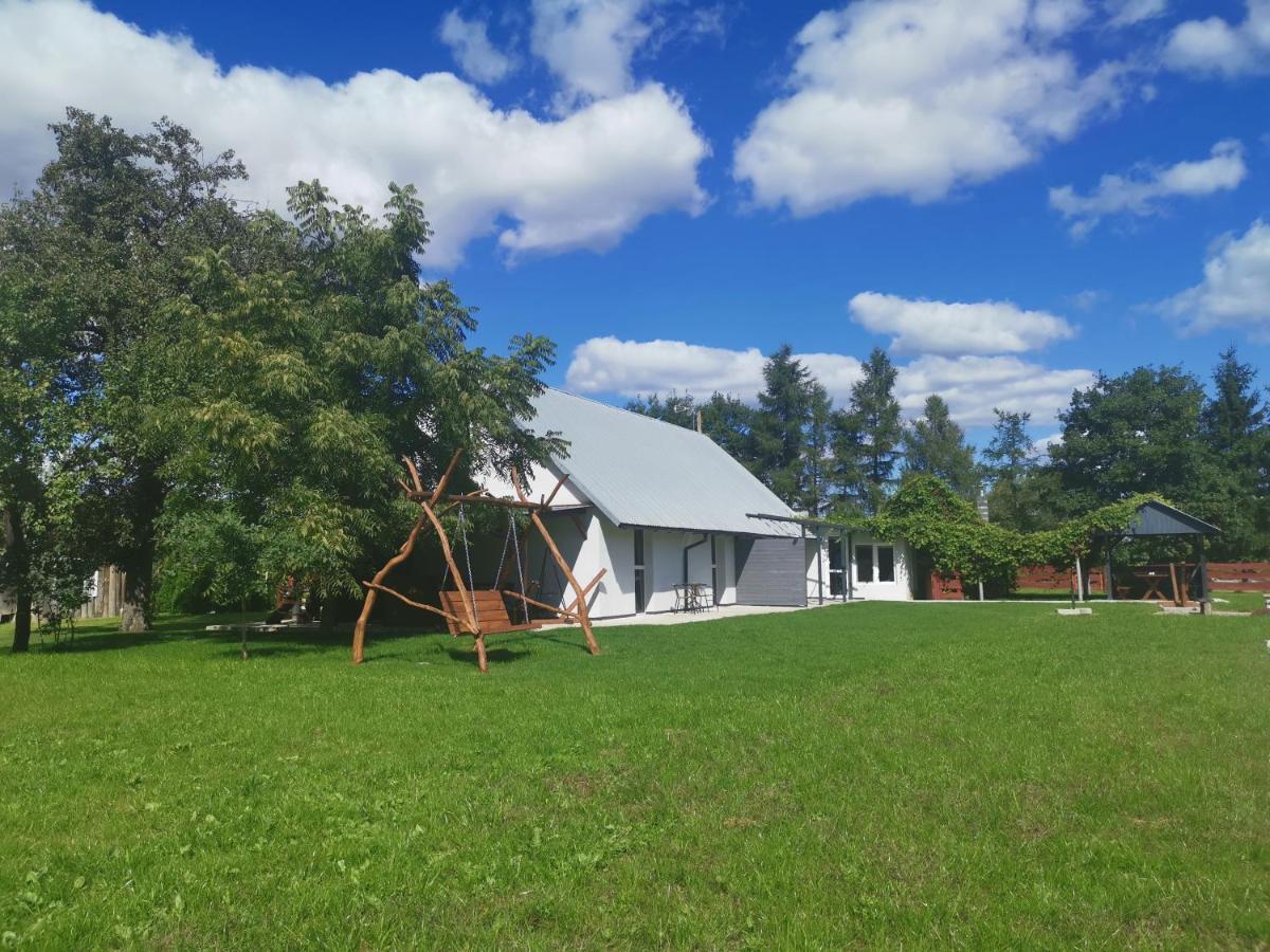 Appartement Agrochalupki à Korczowa Extérieur photo