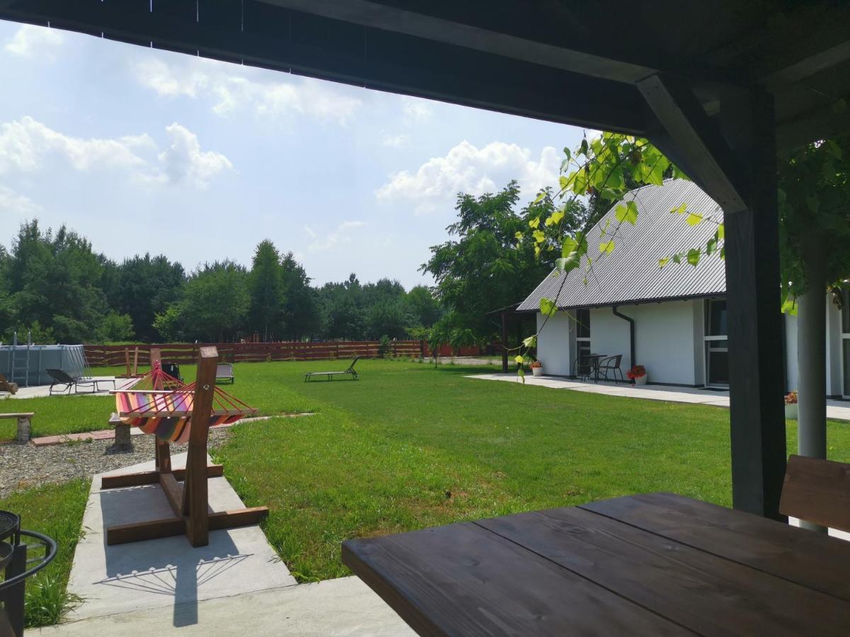 Appartement Agrochalupki à Korczowa Extérieur photo