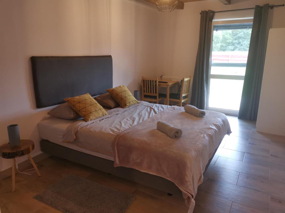 Appartement Agrochalupki à Korczowa Extérieur photo